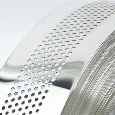 Καλή τιμή Τρυπημένη με διατρητική μηχανή γυαλισμένη καθρέφτης σπείρα JIS 304 λουρίδων ανοξείδωτου αντιοξειδωτική σε απευθείας σύνδεση