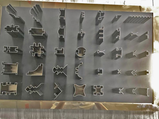 Καλή τιμή το επίστρωμα Polyshaped PVD λουρίδων περιποίησης ανοξείδωτου 0.8mm 2.0mm αυξήθηκε χρυσό μαύρο ασήμι που βουρτσίστηκε σε απευθείας σύνδεση