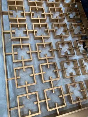 Καλή τιμή Προσαρμοσμένο διαχωριστικό οθόνη χώρου από ανοξείδωτο χάλυβα σε απευθείας σύνδεση