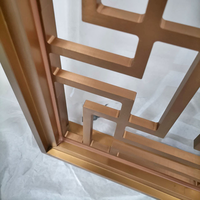 1.2m αυξήθηκε χρυσό χώρισμα Wearproof δωματίων αλουμινίου για το καθιστικό