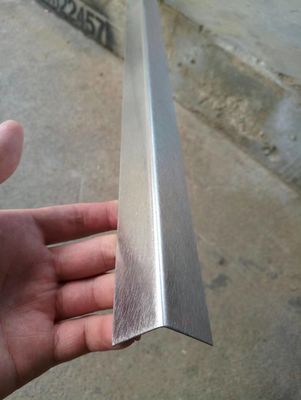 Καλή τιμή Επικάλυψη με PVD Τιτανίου 201 Ατσάλινο Κεραμίδι για το πάτωμα τοίχου σε απευθείας σύνδεση