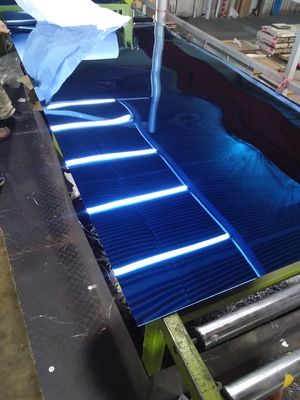 Καλή τιμή 201 Μπλε Χρυσό Νερό Κουρδισμένο Χρώμα Καθρέφτης Φύλλα από ανοξείδωτο χάλυβα με επίστρωμα PVD για επιφάνειες οροφής σε απευθείας σύνδεση