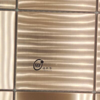 Καλή τιμή Μαύρο ματ από ανοξείδωτο χάλυβα Mosaic Tiles Fireproof Commercial Project Panel Wall Factory Direct Supply σε απευθείας σύνδεση